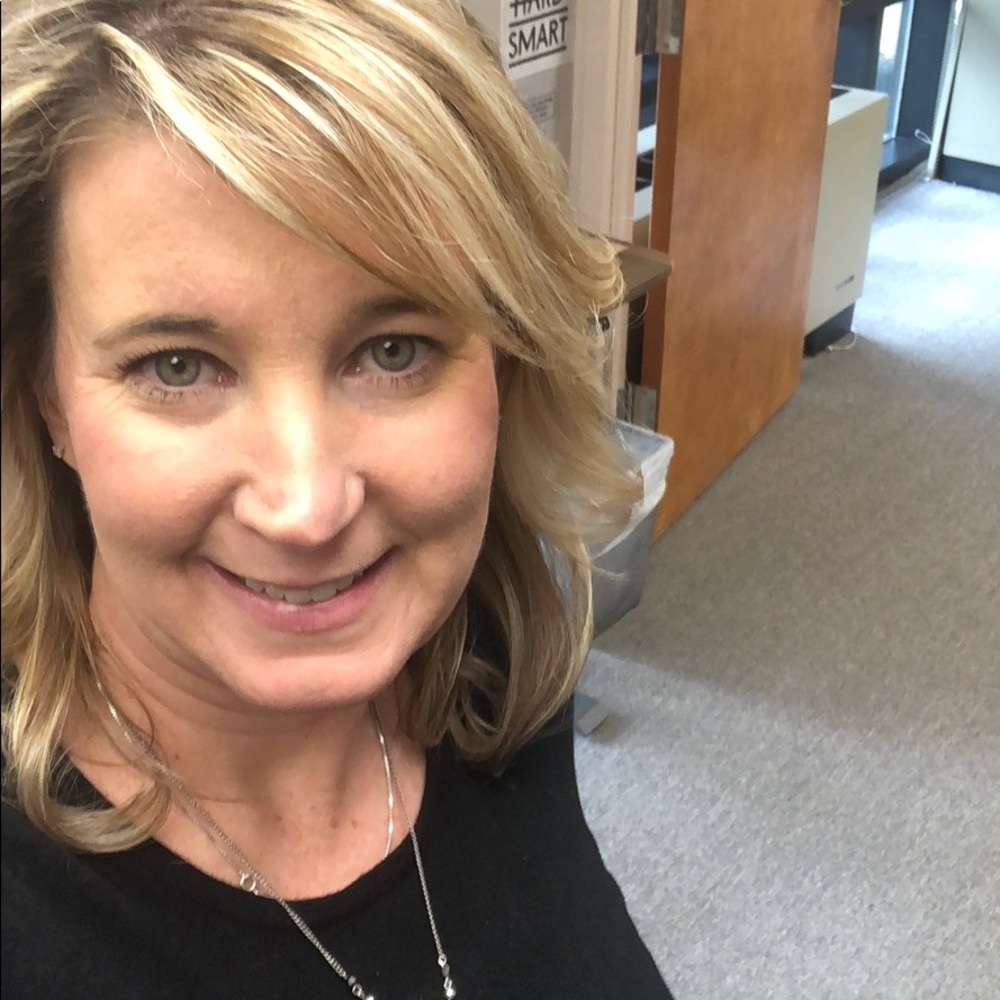 Meet your Posher, Deb